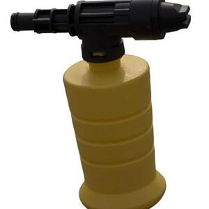 SOAP INJECTOR AND BOTTLE